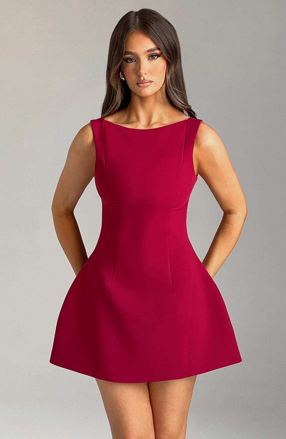 NOIR BACKLESS MINI DRESS - WINE