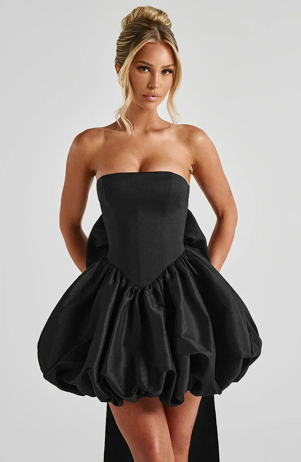 MAELIA MINI DRESS – BLACK